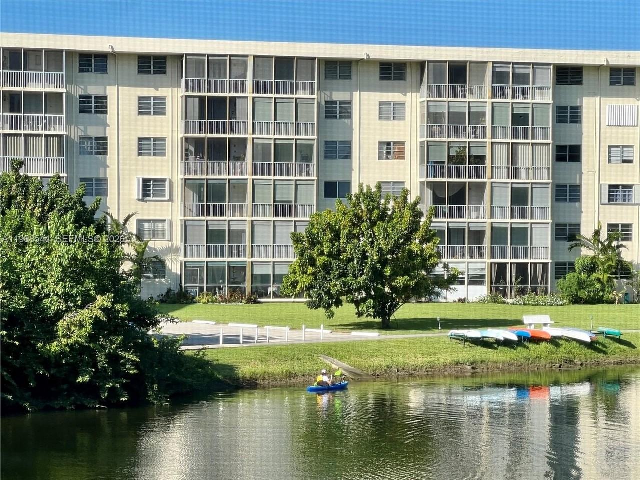 2855 Leonard Dr #H202 - Photo 3 of 34