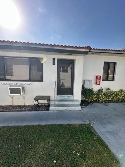 911 80th St #2 - Photo 2 of 8