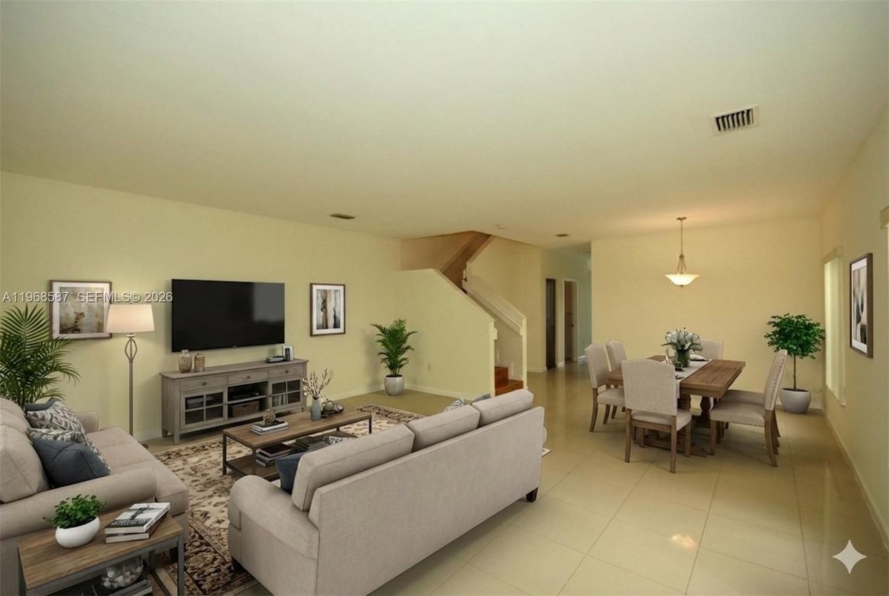 2780 Sw 33rd Ave - Photo 2 of 50