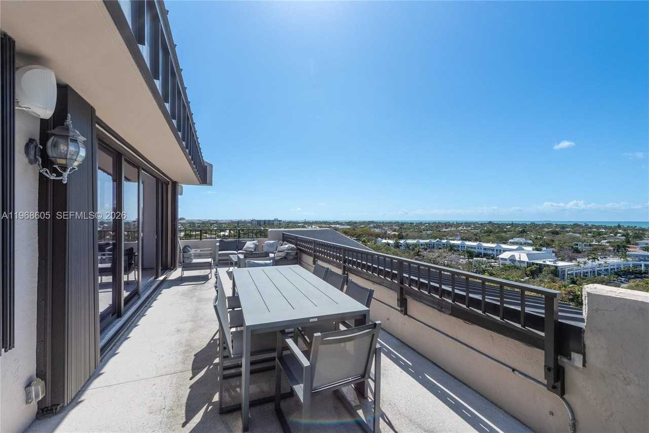 151 Crandon Blvd #939 - Photo 2 of 29