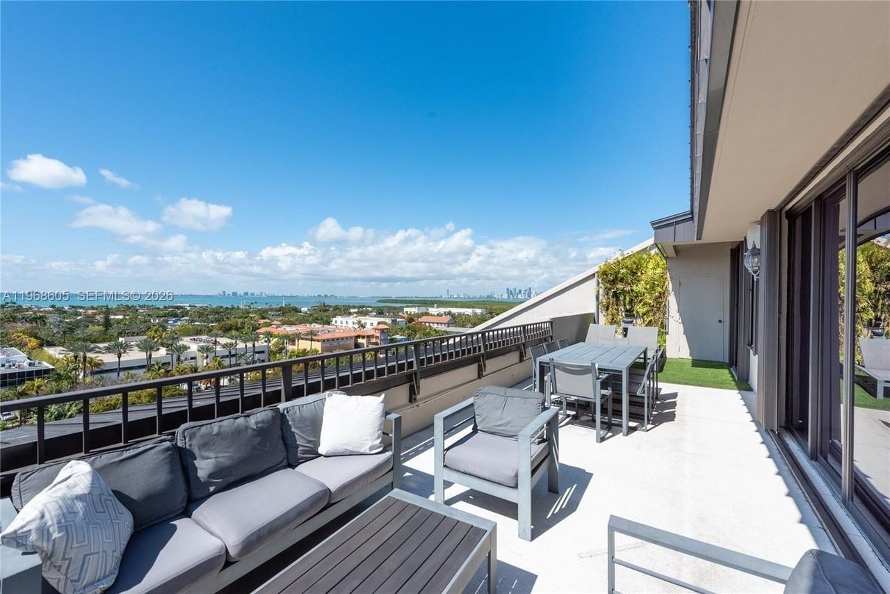 151 Crandon Blvd #939 - Photo 5 of 29