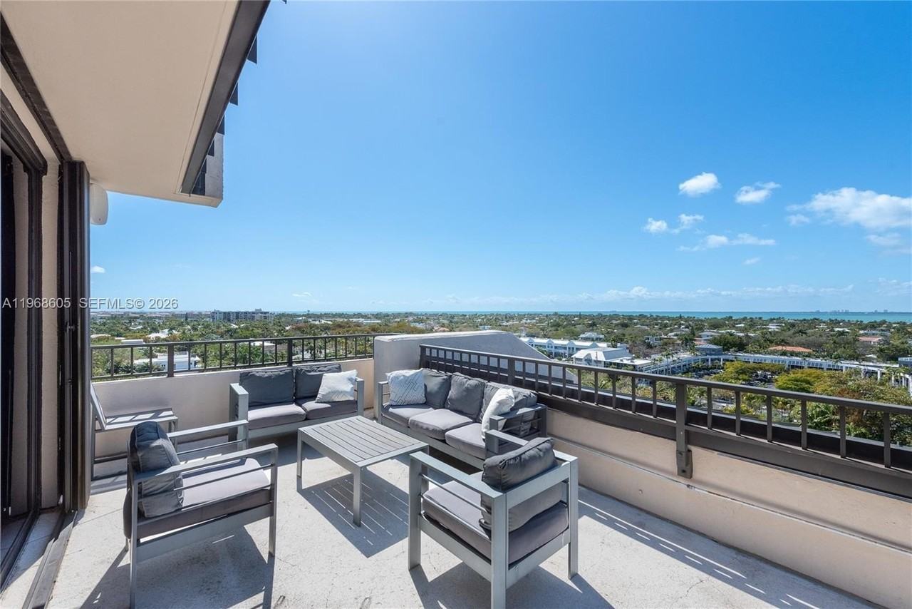 151 Crandon Blvd #939 - Photo 6 of 29