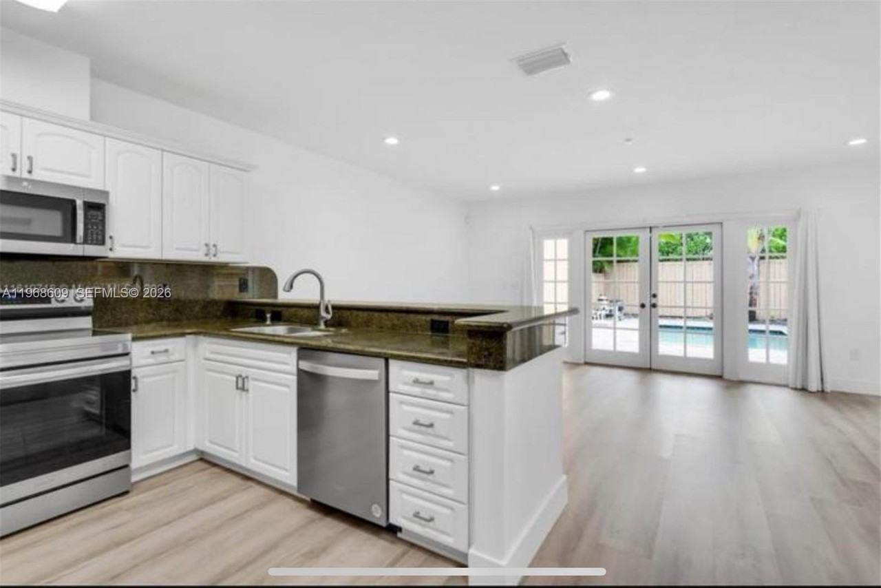 3047 Day Ave #1 - Photo 2 of 16