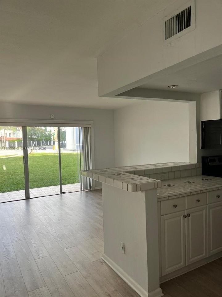 7304 Sw 82nd St #A105 - Photo 5 of 20