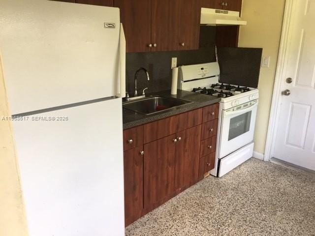 1122 Nw 24th Ct #1122 - Photo 3 of 7