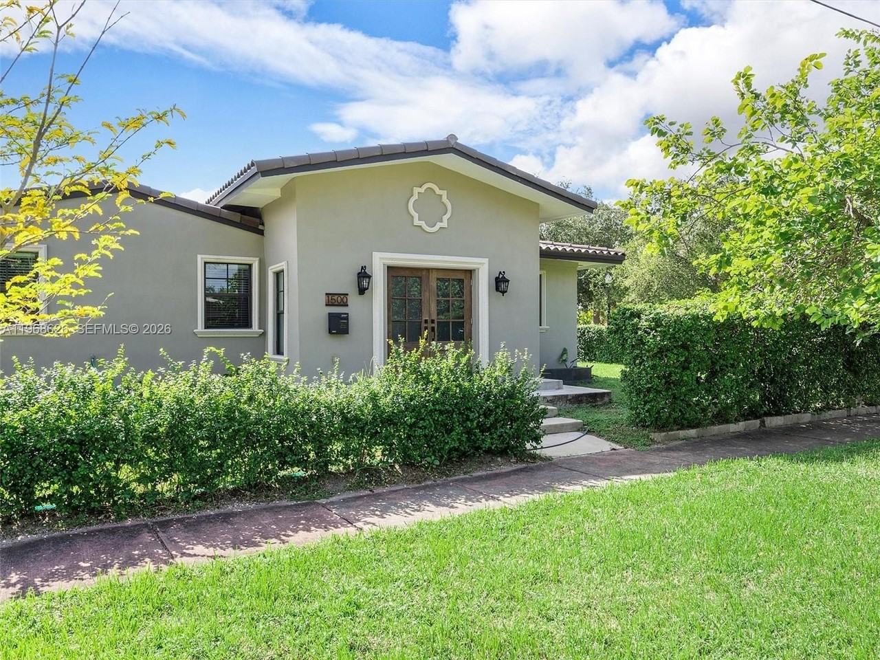 1500 Biarritz Dr #1 - Photo 2 of 18