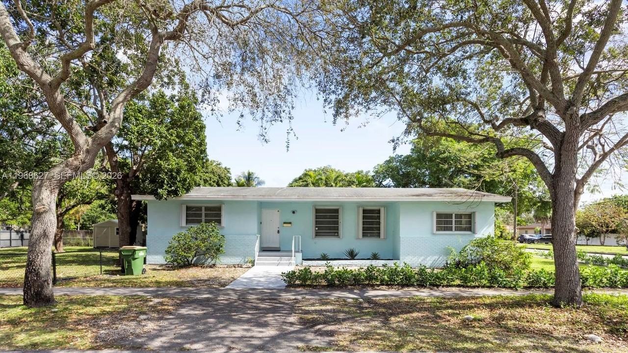 12905 Ne 4th Ave #1 - Photo 2 of 28