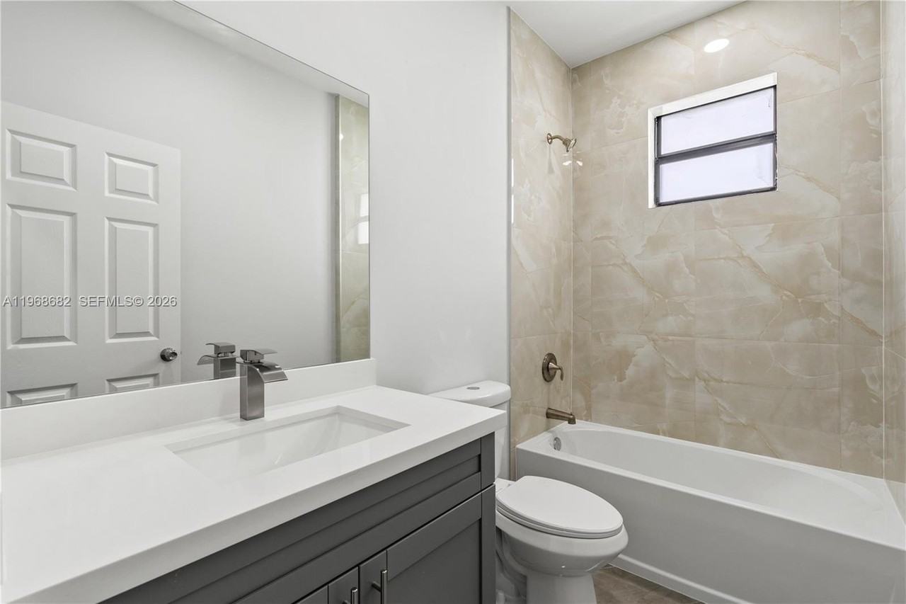 2804 73rd St W - Photo 6 of 34