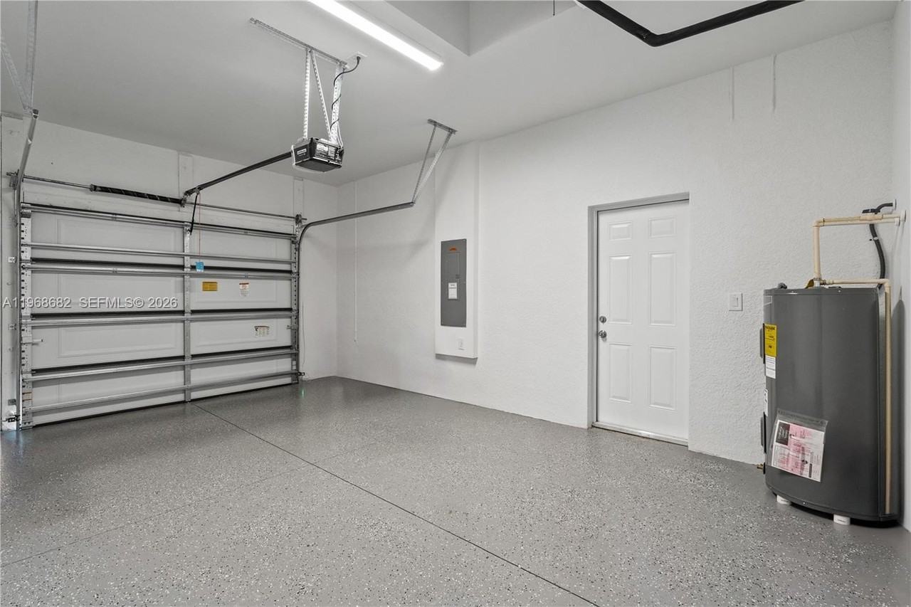 2804 73rd St W - Photo 7 of 34