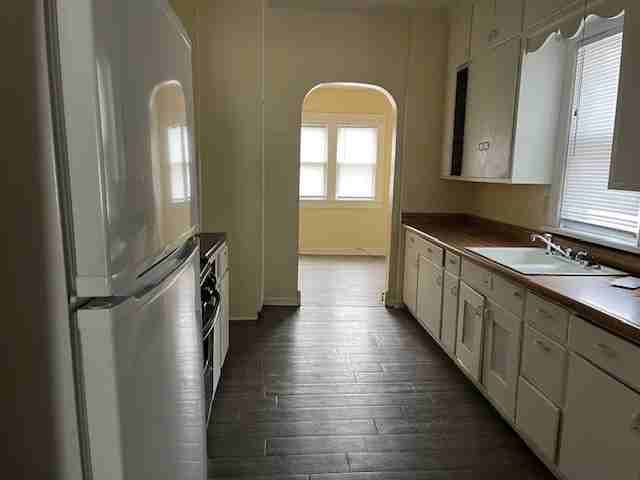 532 Western Ave #1 - Photo 4 of 9
