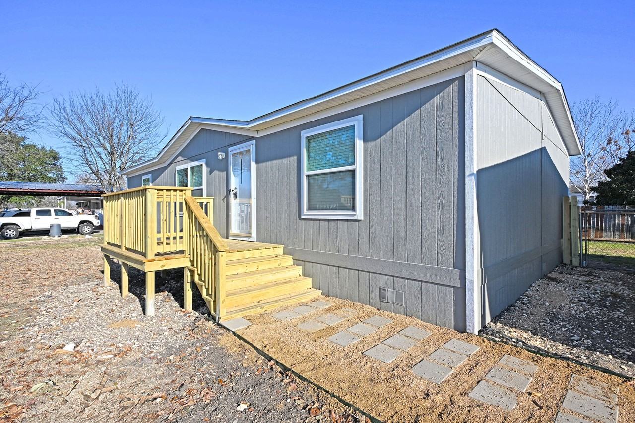 1358 Bartels Ct #1 - Photo 3 of 42