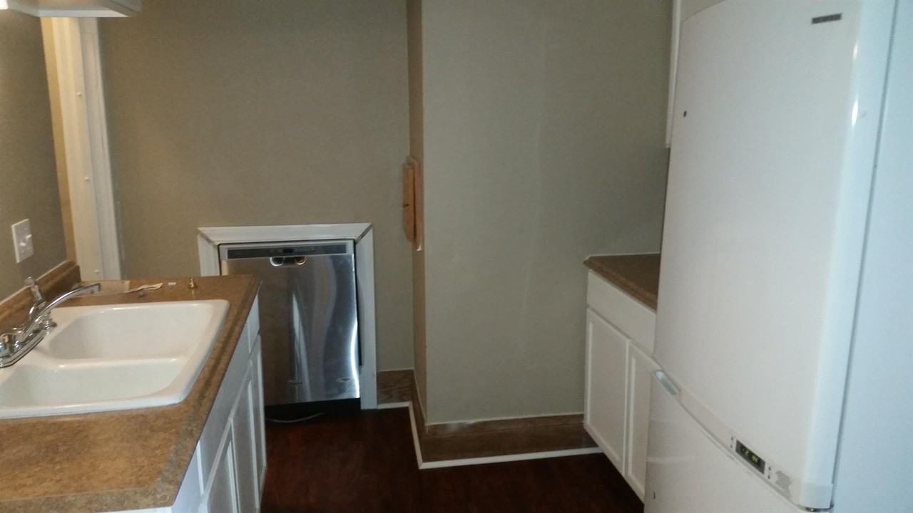 109 Leland Ave #1 - Photo 5 of 20