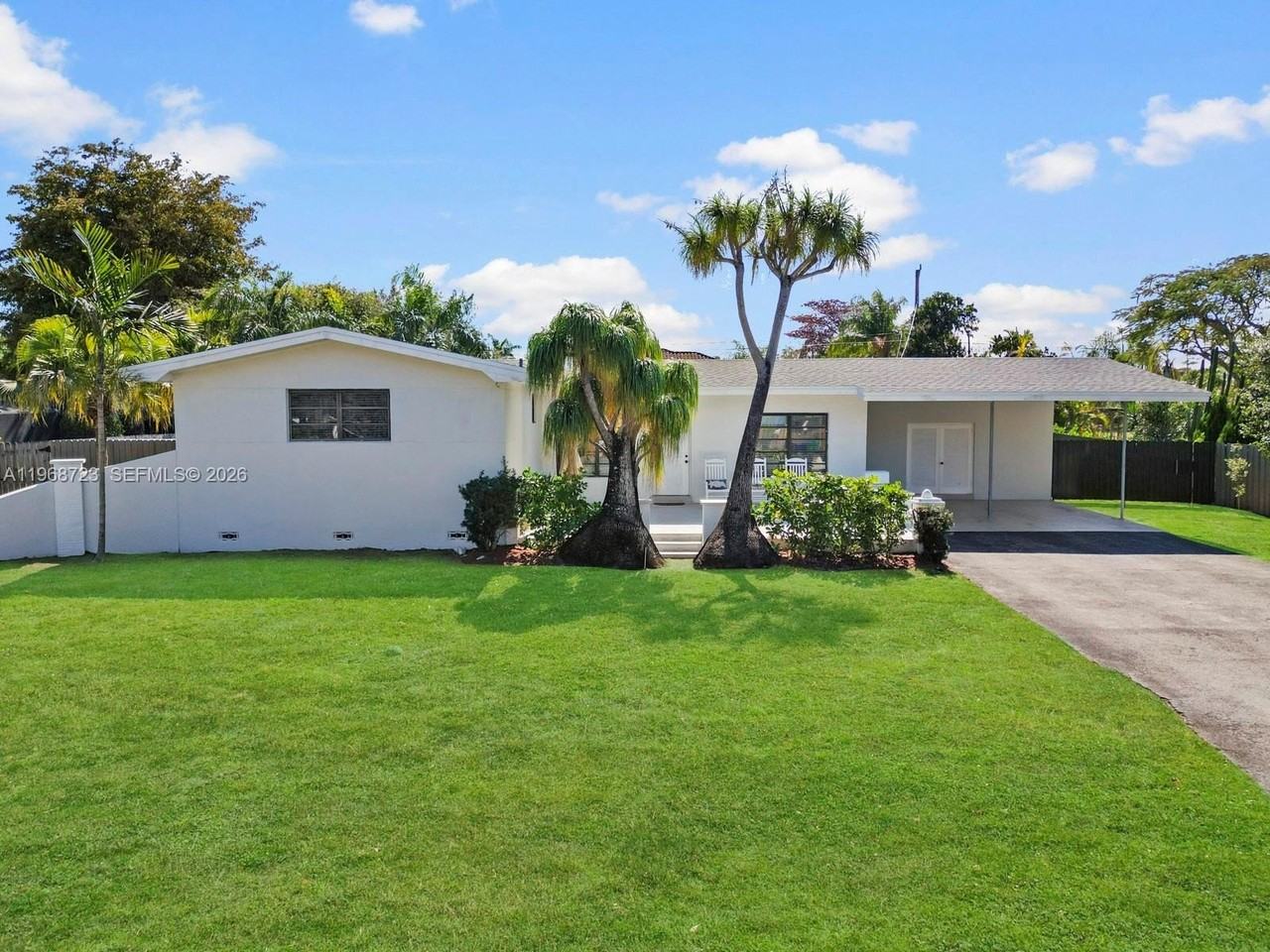 9320 Sw 125th Ter - Photo 6 of 38