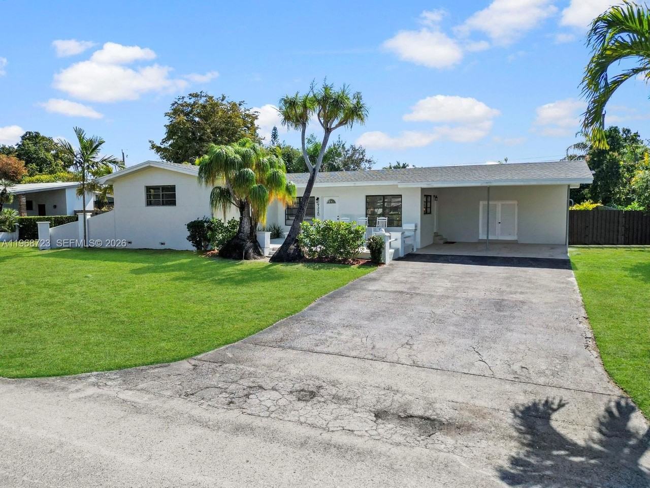 9320 Sw 125th Ter - Photo 7 of 38