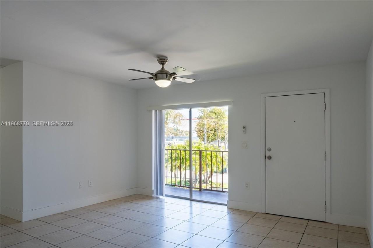 1290 Ne 119th St #1B - Photo 2 of 15