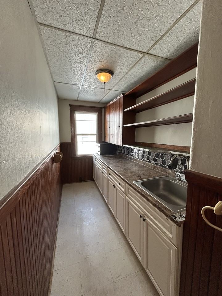 44 Fairfax Rd #2 - Photo 4 of 22