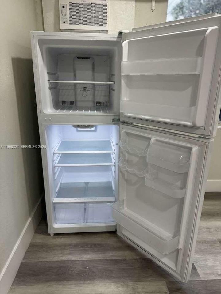 582 E 18th St #C - Photo 7 of 13