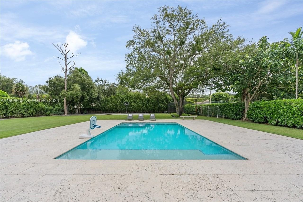 9301 Sw 93rd Ave #01 - Photo 6 of 50