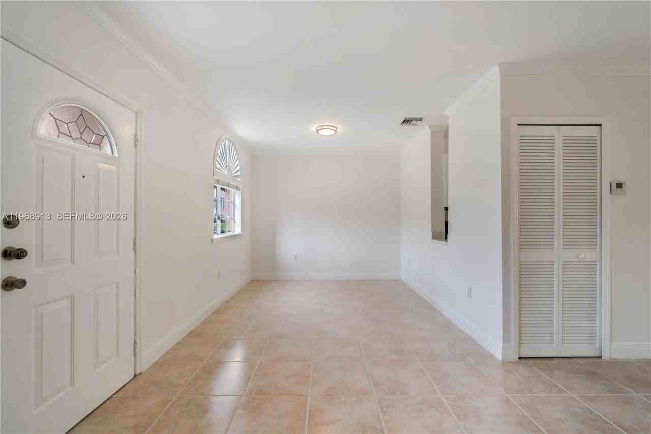 7733 Sw 94th Ln - Photo 5 of 47