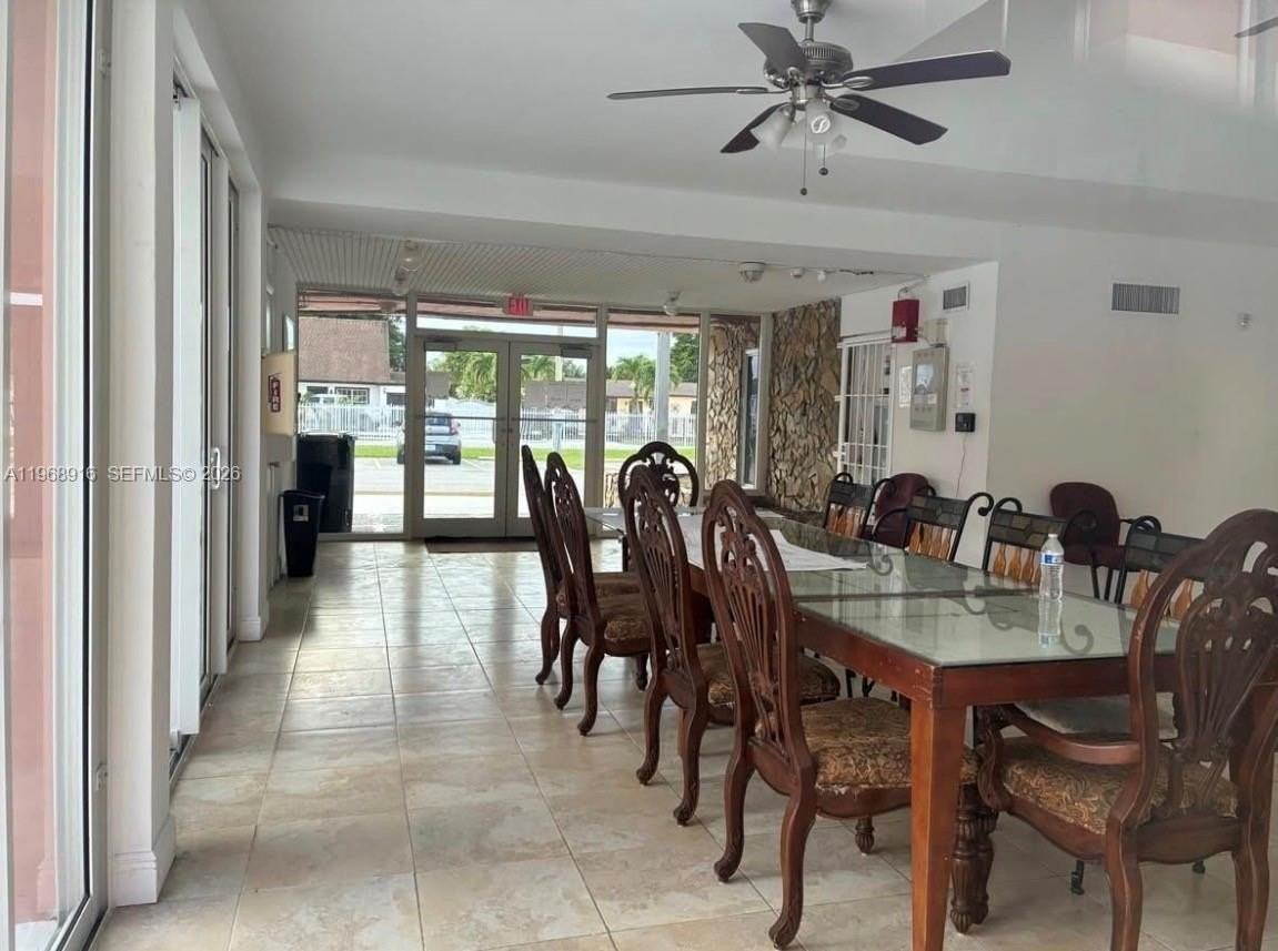 19805 Sw 114th Ave #218 - Photo 7 of 11