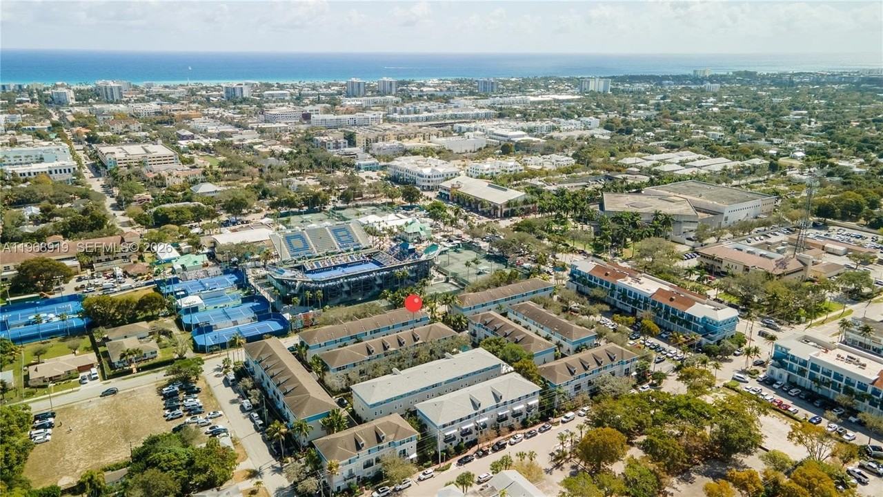 71 Atlantic Grove Way - Photo 2 of 35