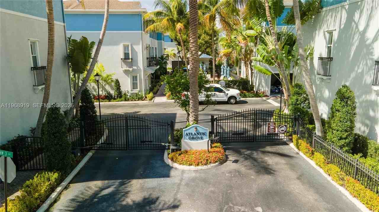 71 Atlantic Grove Way - Photo 4 of 35