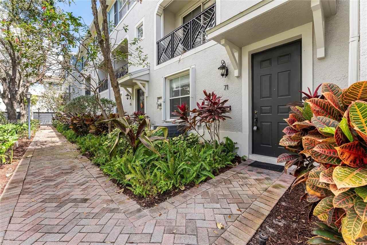 71 Atlantic Grove Way - Photo 5 of 35