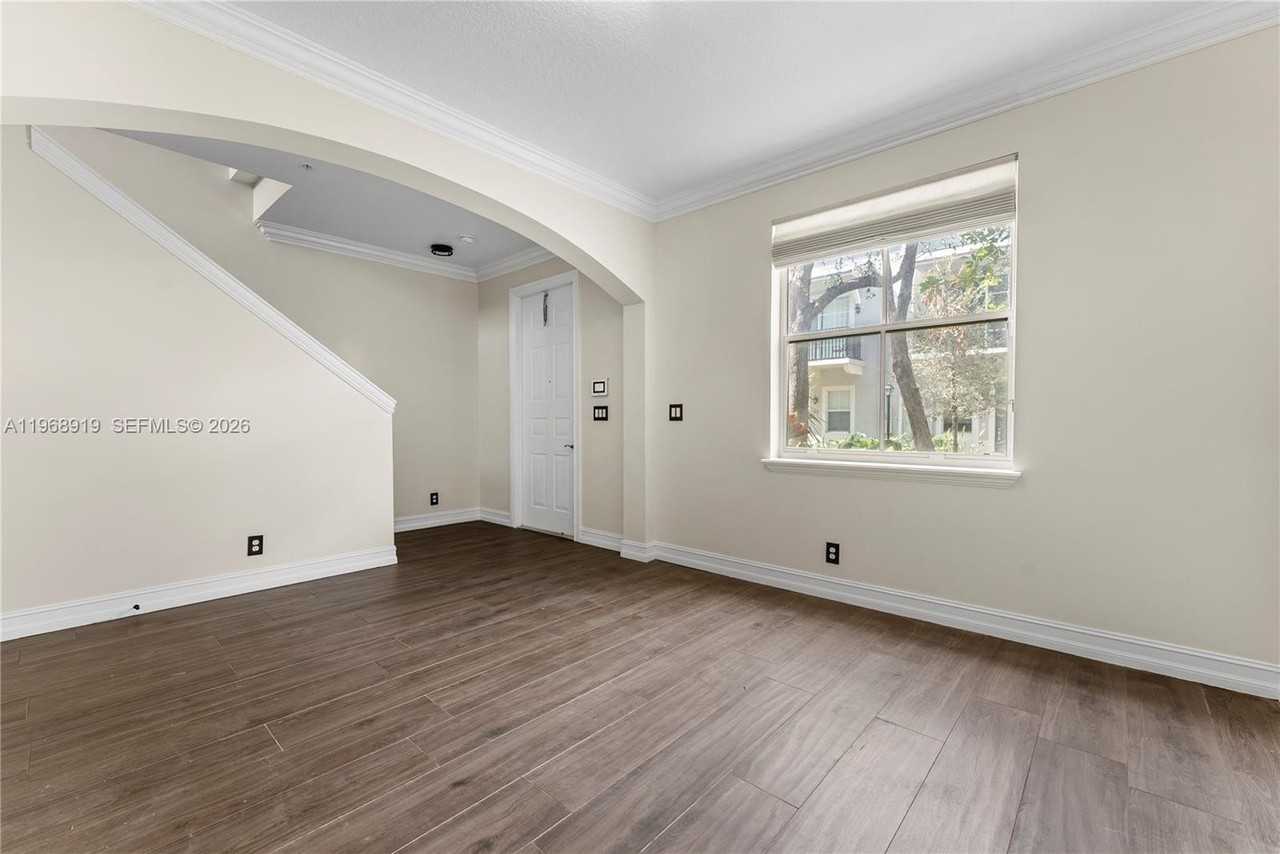 71 Atlantic Grove Way - Photo 6 of 35