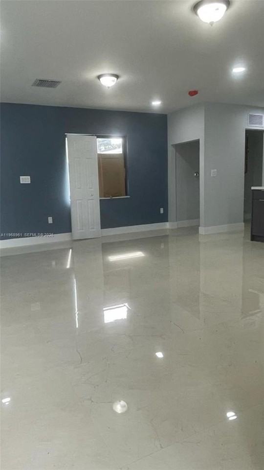 3051 Nw 102nd St #B - Photo 2 of 7