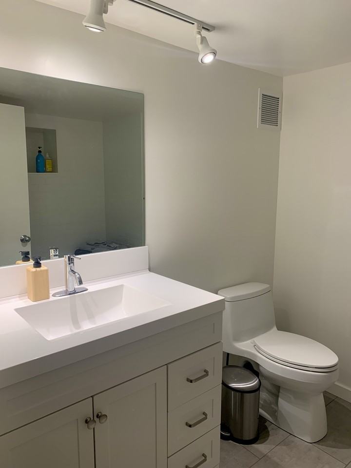 25 E Main St #1 - Photo 7 of 11