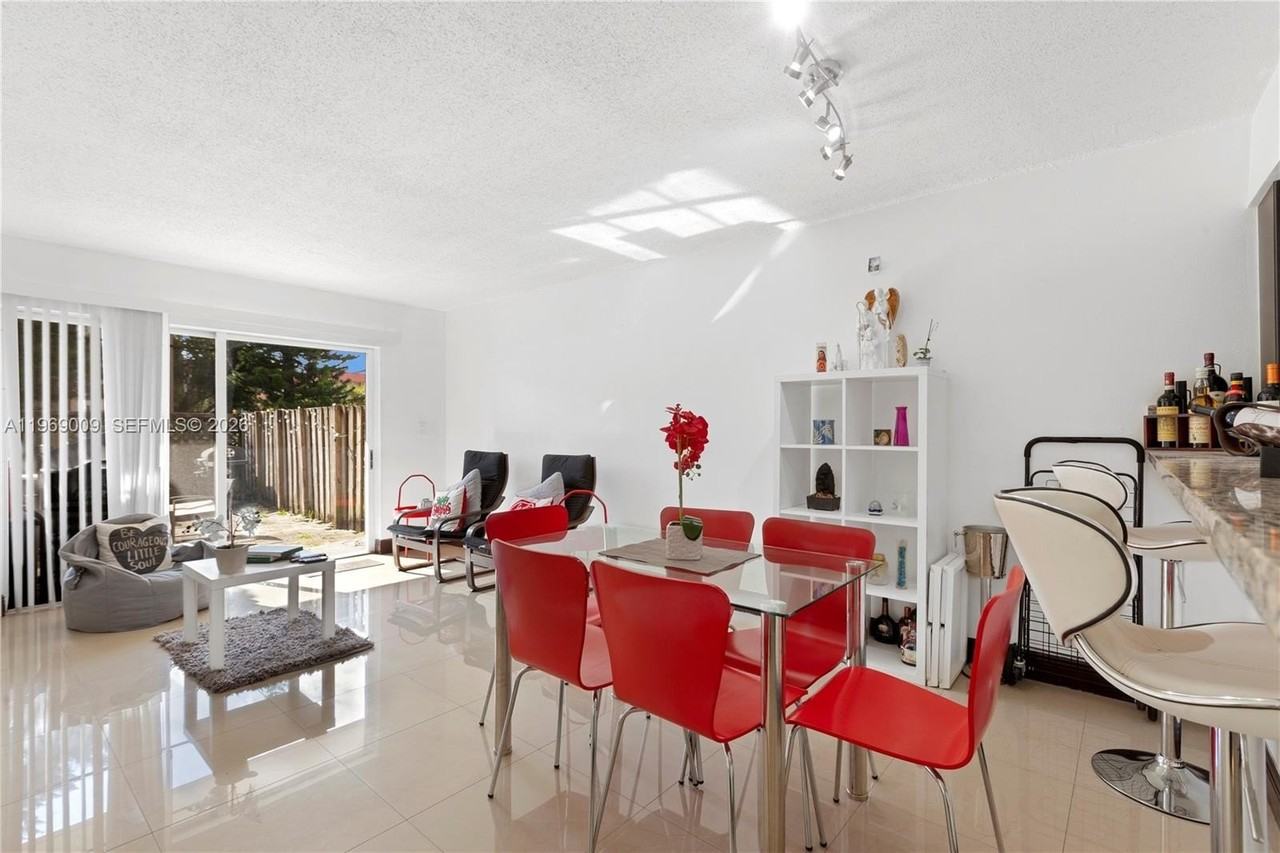 4910 Nw 79th Ave #103 - Photo 3 of 22