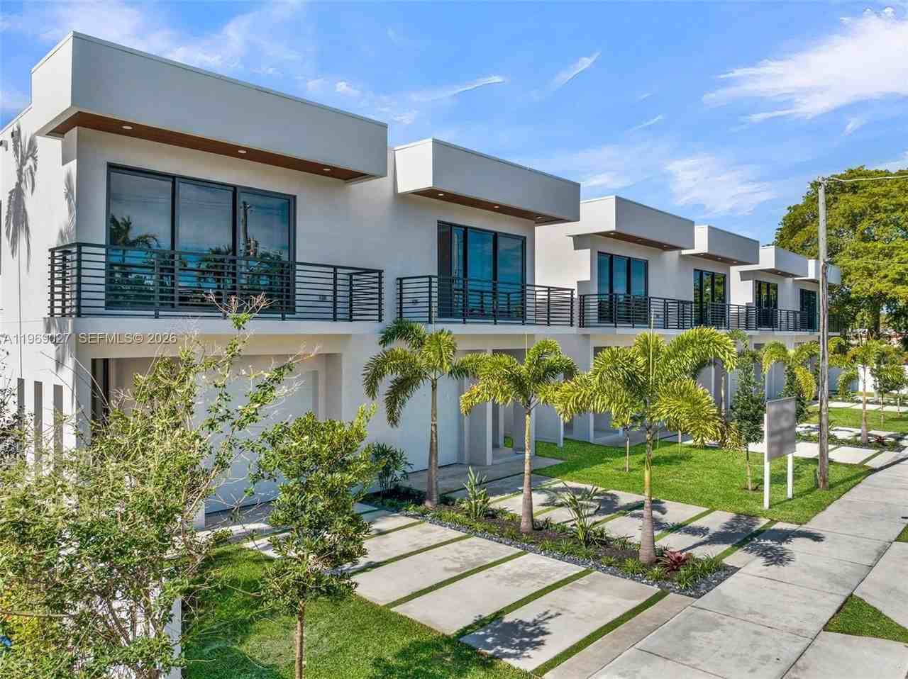 920 Ne 17th Ave #B - Photo 5 of 50