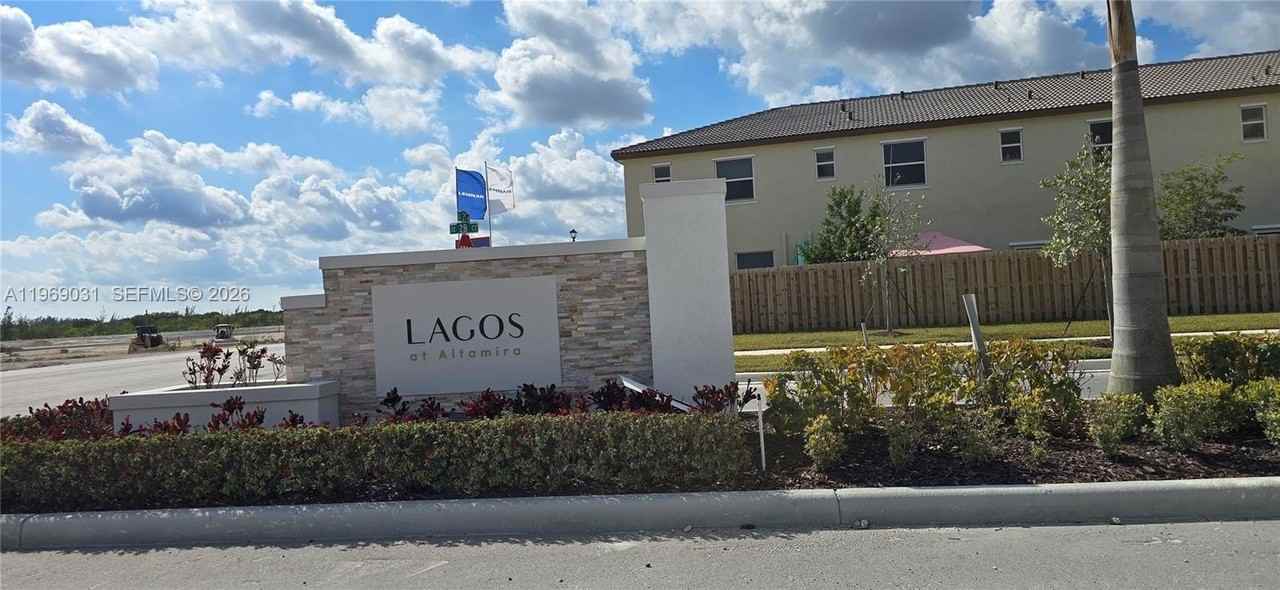 2729 Se 26th St #2729 - Photo 5 of 50