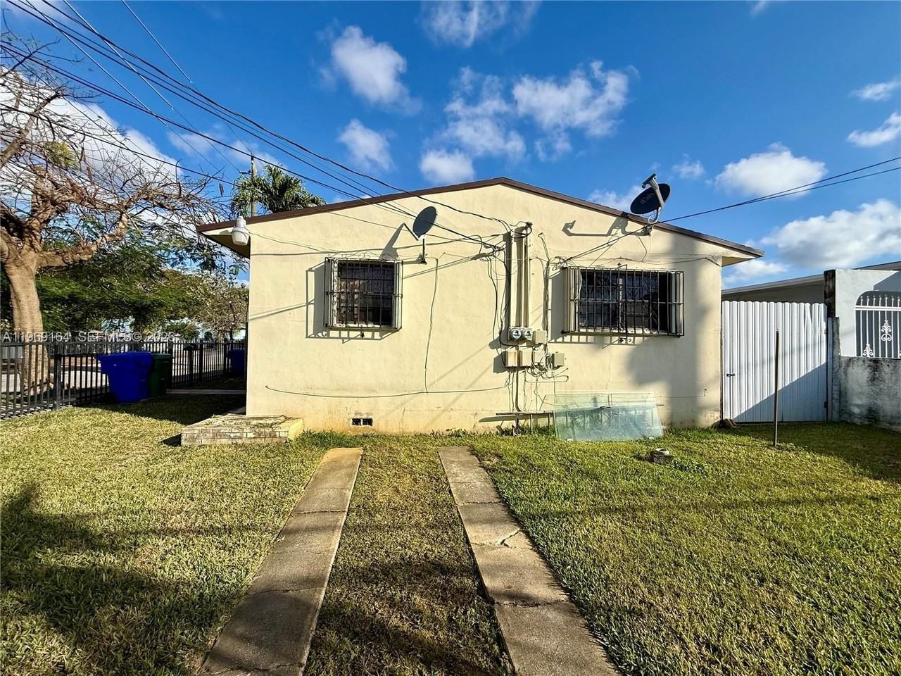 3301 Nw 23rd Ave #1 - Photo 5 of 18