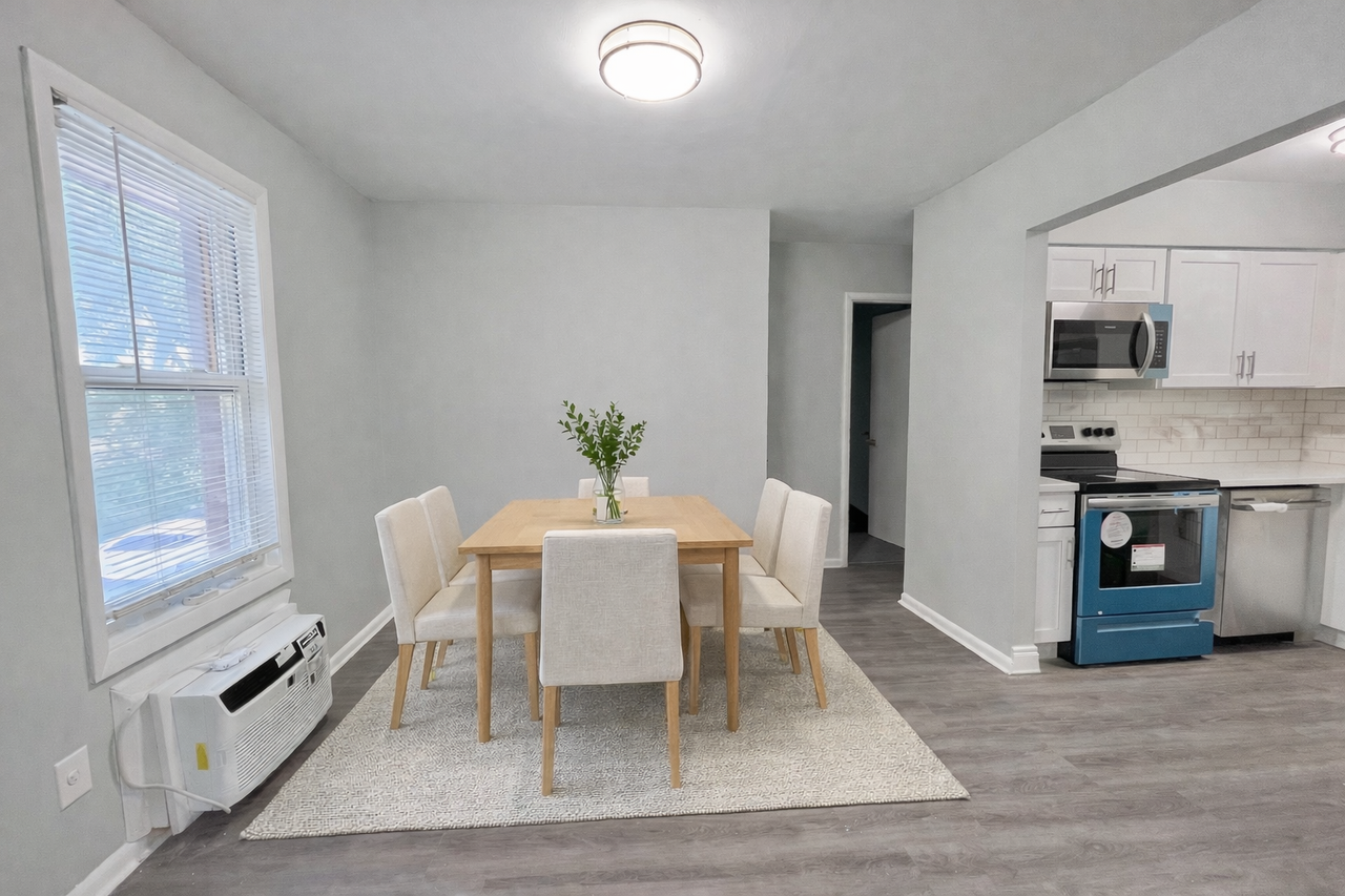 969 969 East Linden Street6 - Photo 3 of 6