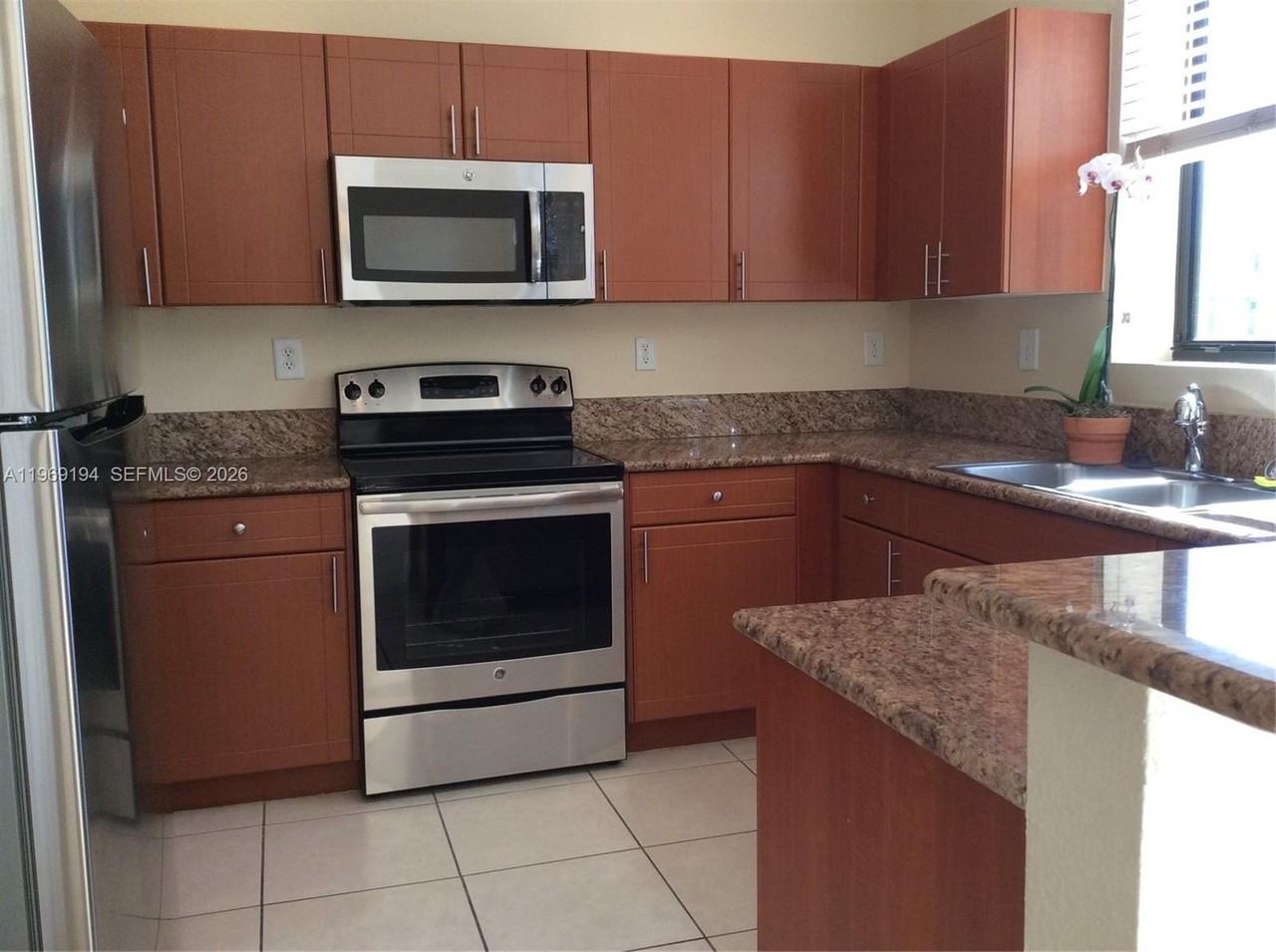 11280 Sw 238th St #11280 - Photo 3 of 16