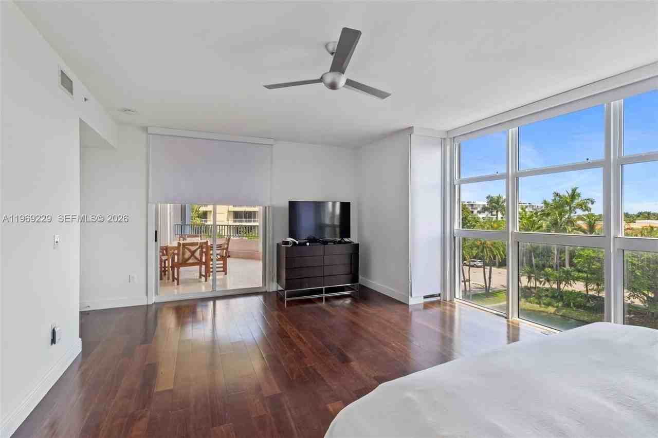 749 Crandon Blvd #411 - Photo 7 of 14