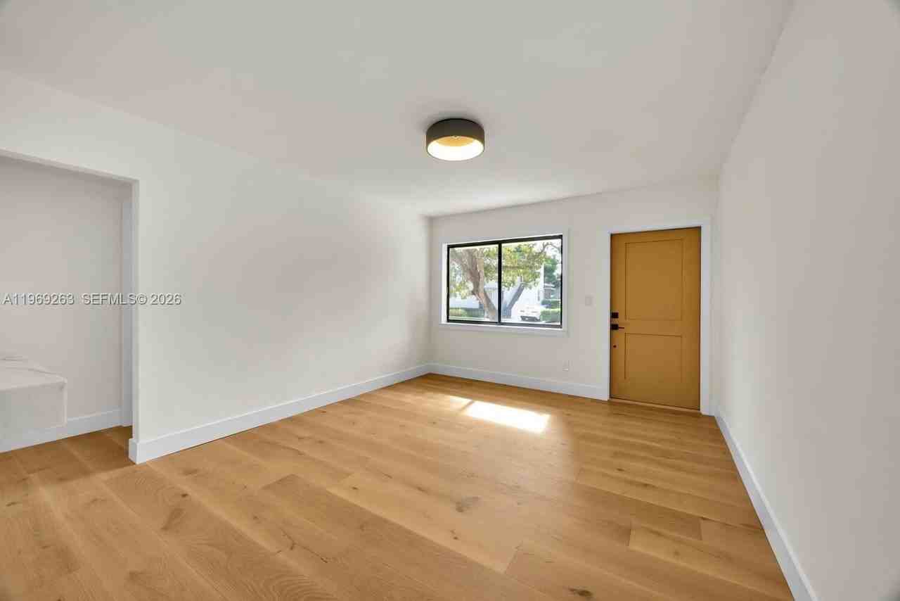 3791 Sw 26th Ter #3791 - Photo 7 of 13