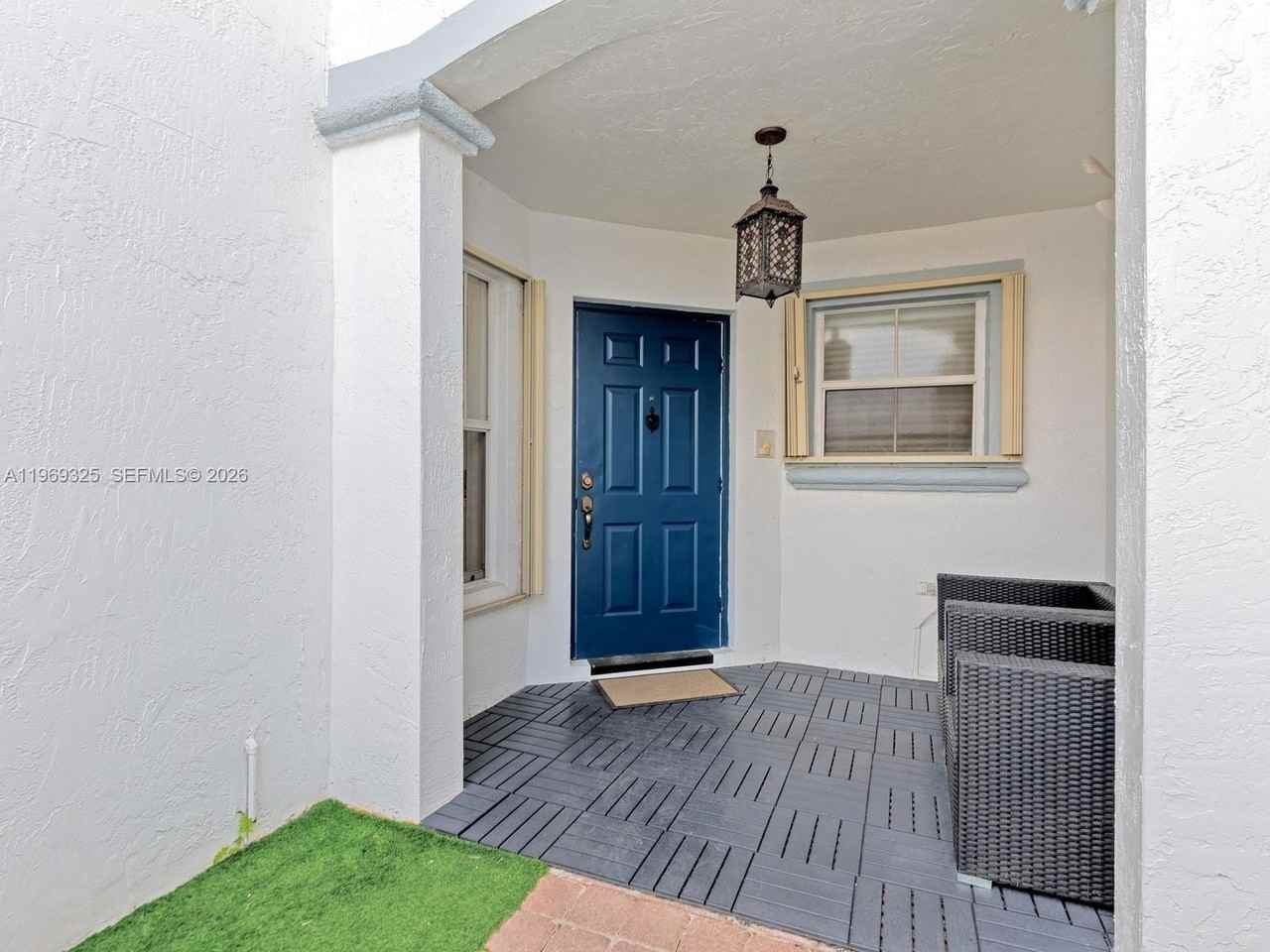 11512 Nw 48th Ter - Photo 6 of 35