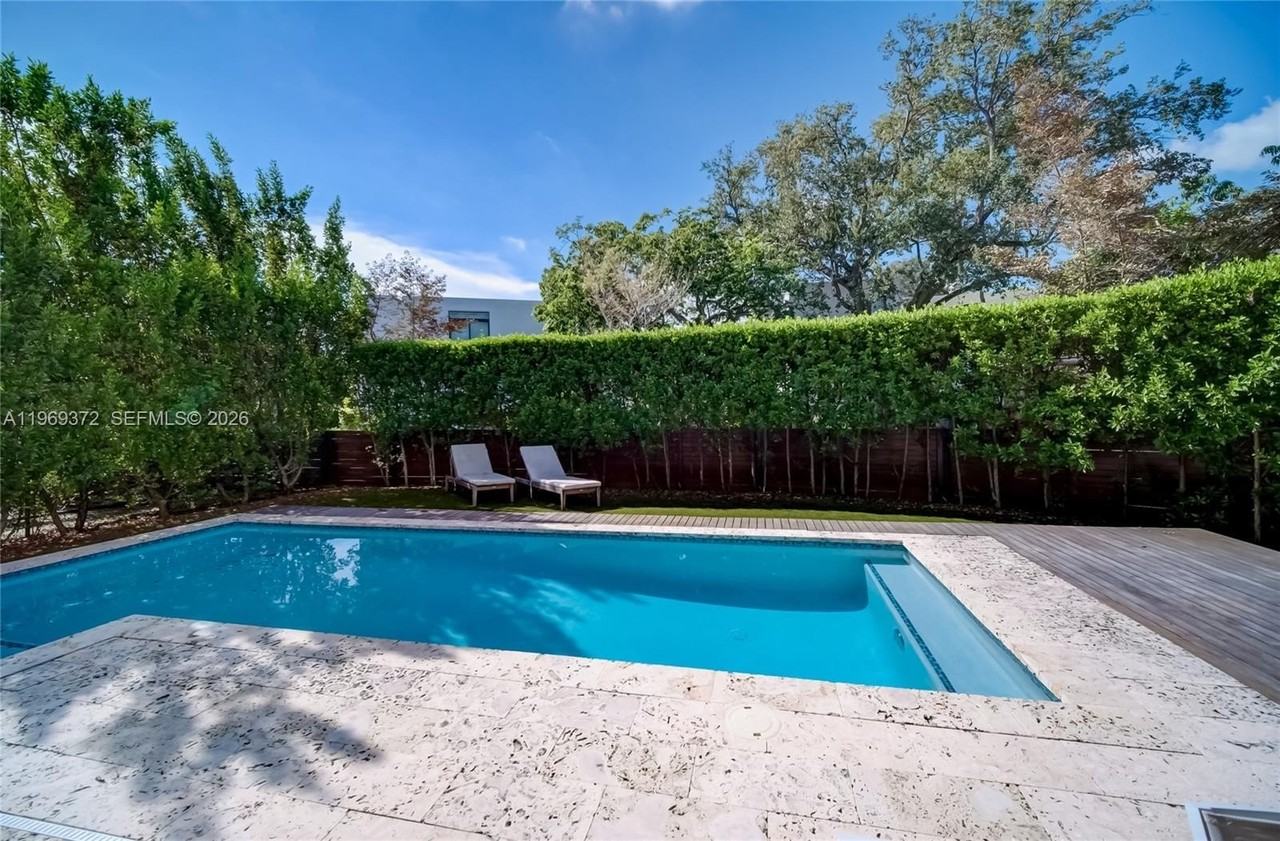 8660 Arboretum Ln - Photo 7 of 50