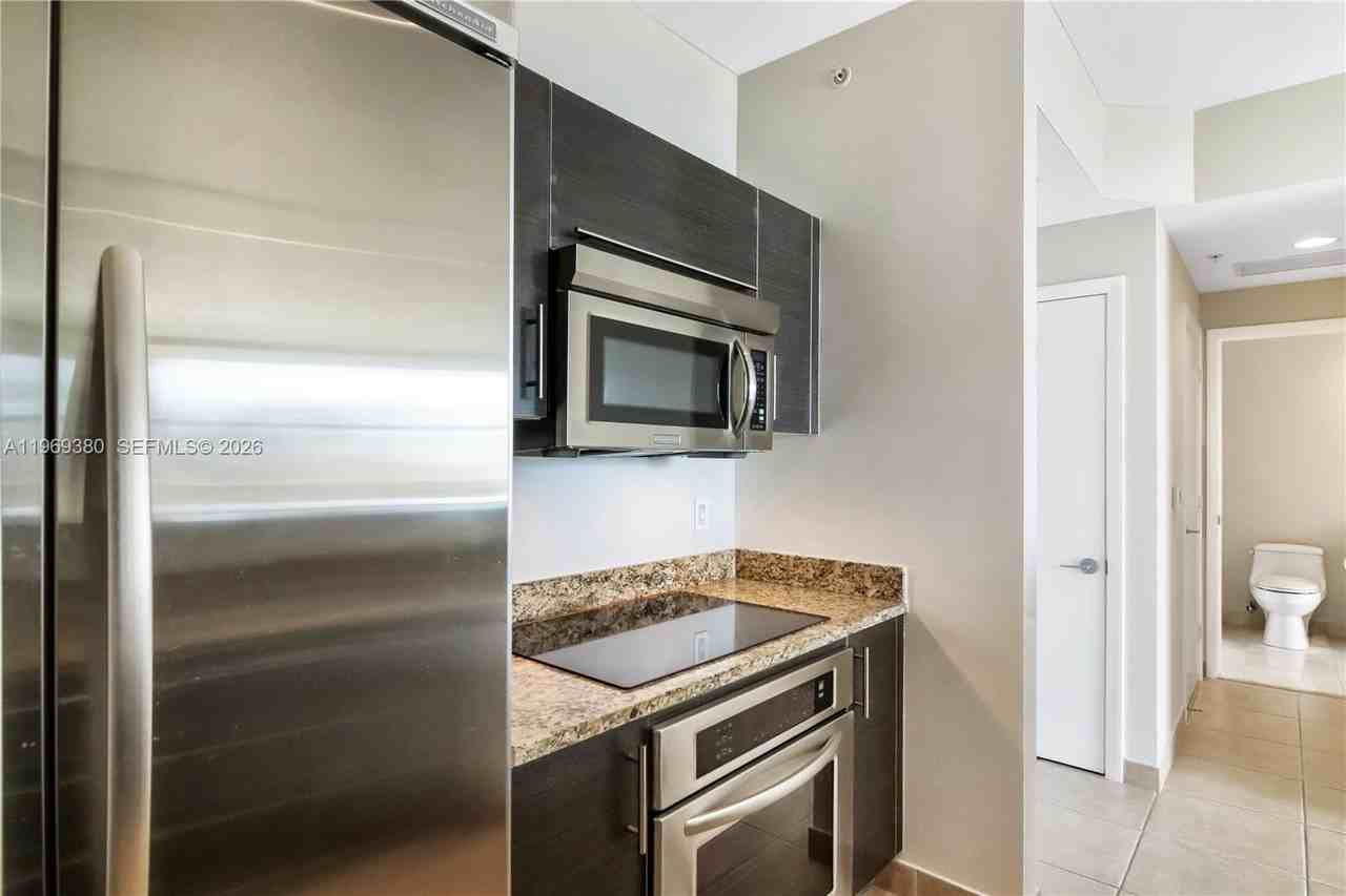 550 Okeechobee Blvd #527 - Photo 3 of 21