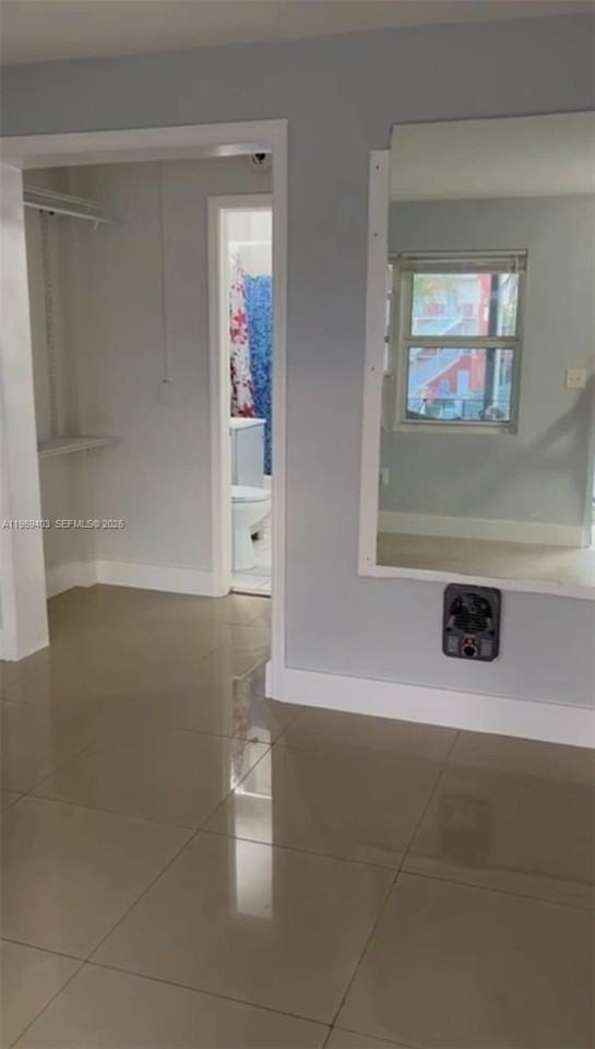 1285 Nw 60th St #4 - Photo 4 of 13