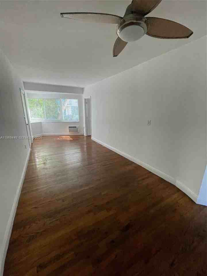 6941 Bay Dr #3C - Photo 6 of 12