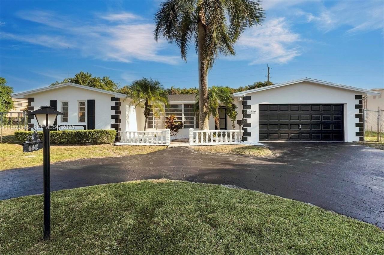 860 Nw 207th St #0 - Photo 2 of 41