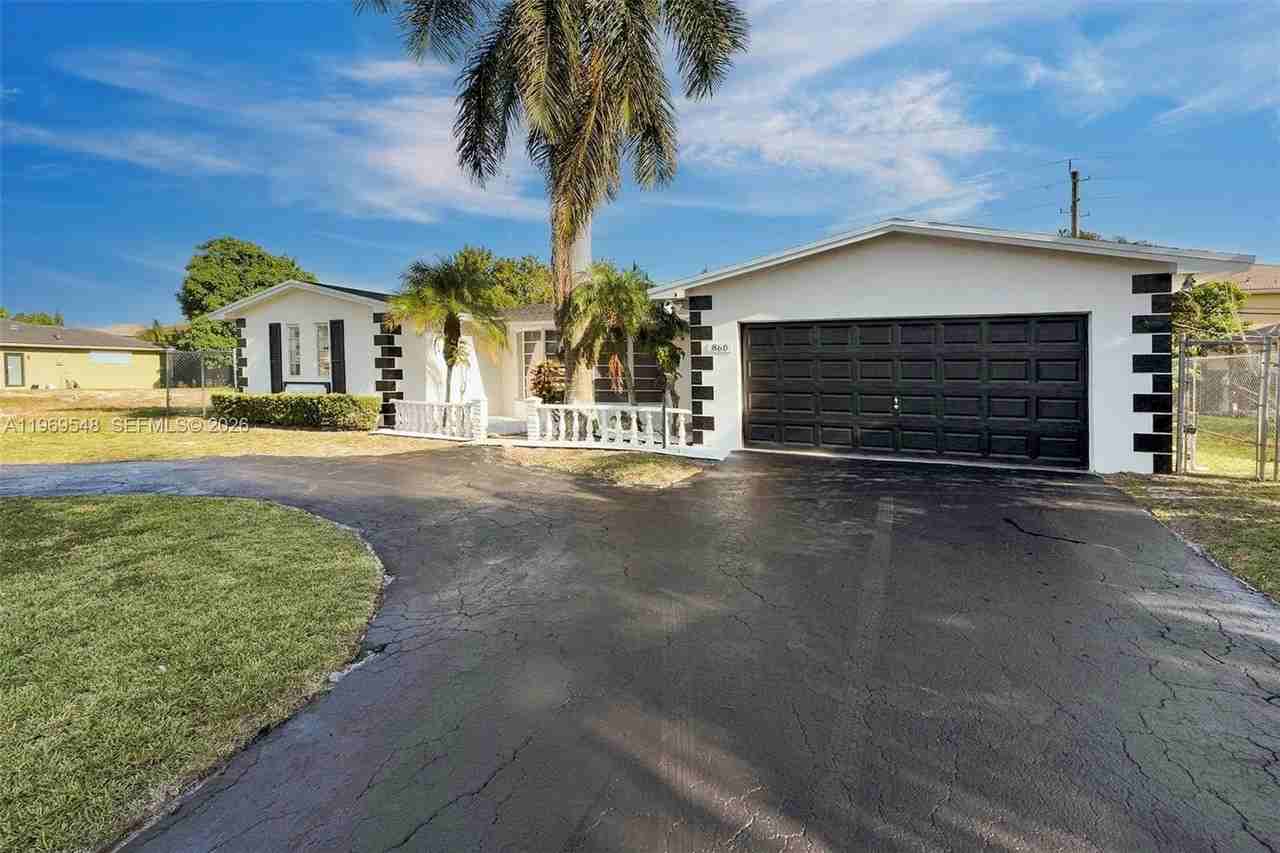 860 Nw 207th St #0 - Photo 3 of 41