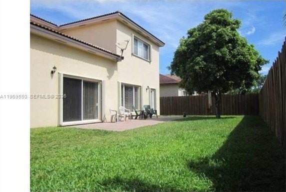 9468 Sw 221st Ln - Photo 3 of 19