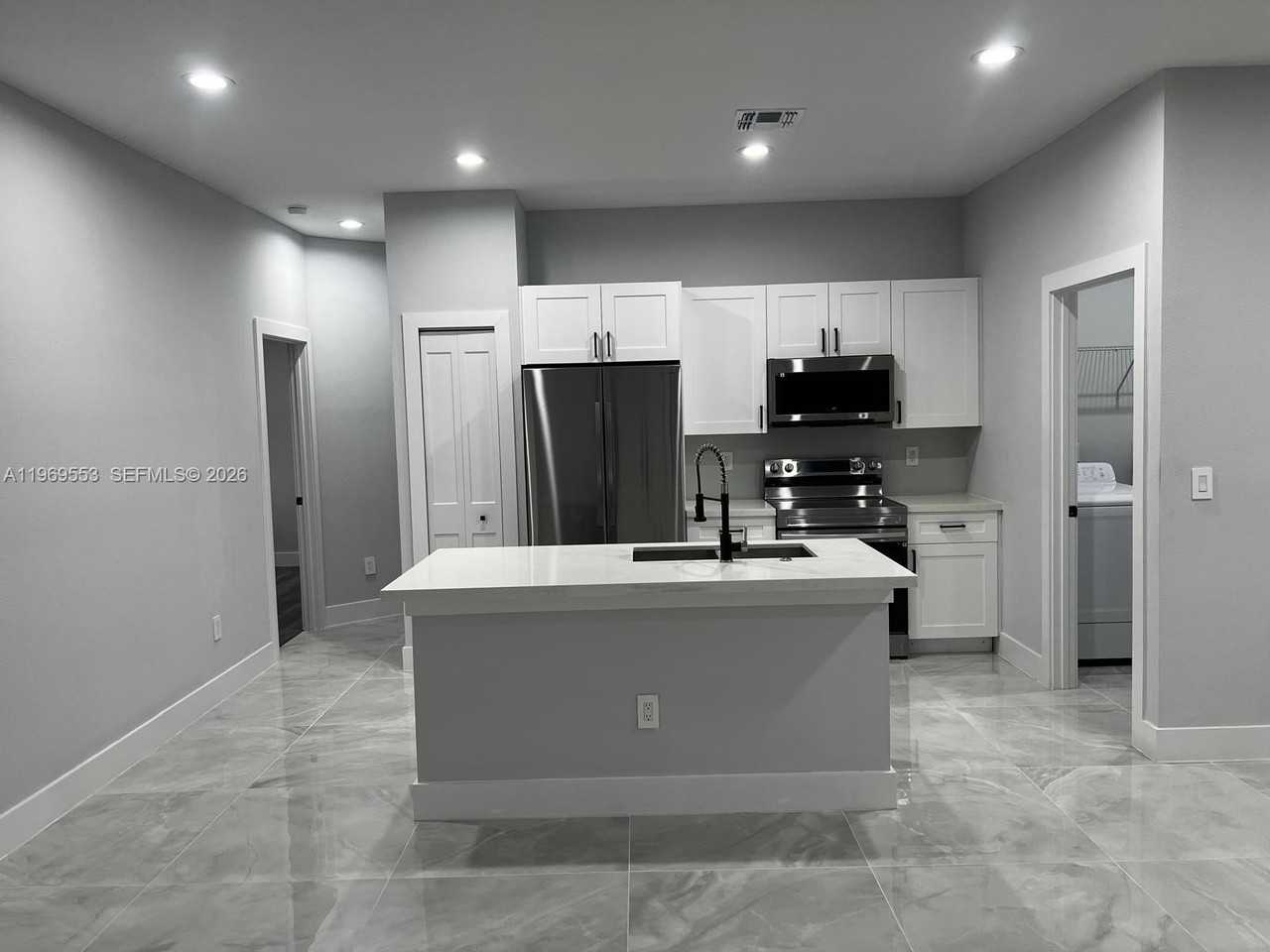 5517 Ponce De Leon Blvd - Photo 7 of 23