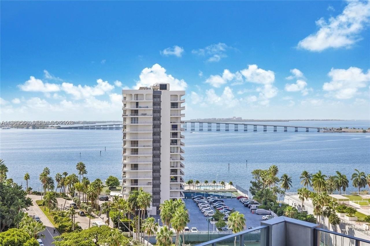 1451 Brickell Ave #1003