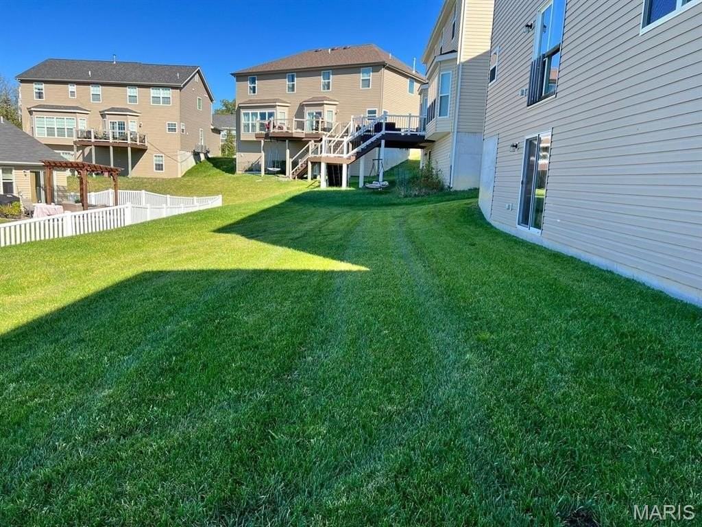 330 Wilhelmine Ct - Photo 4 of 33