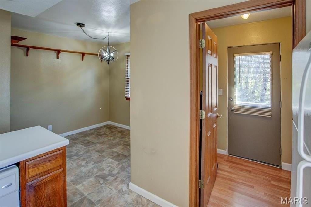 308 Bobbie Dr - Photo 7 of 14